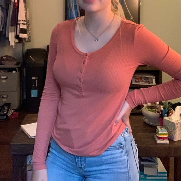 american eagle button up coral basic long sleeve - Picture 5 of 5